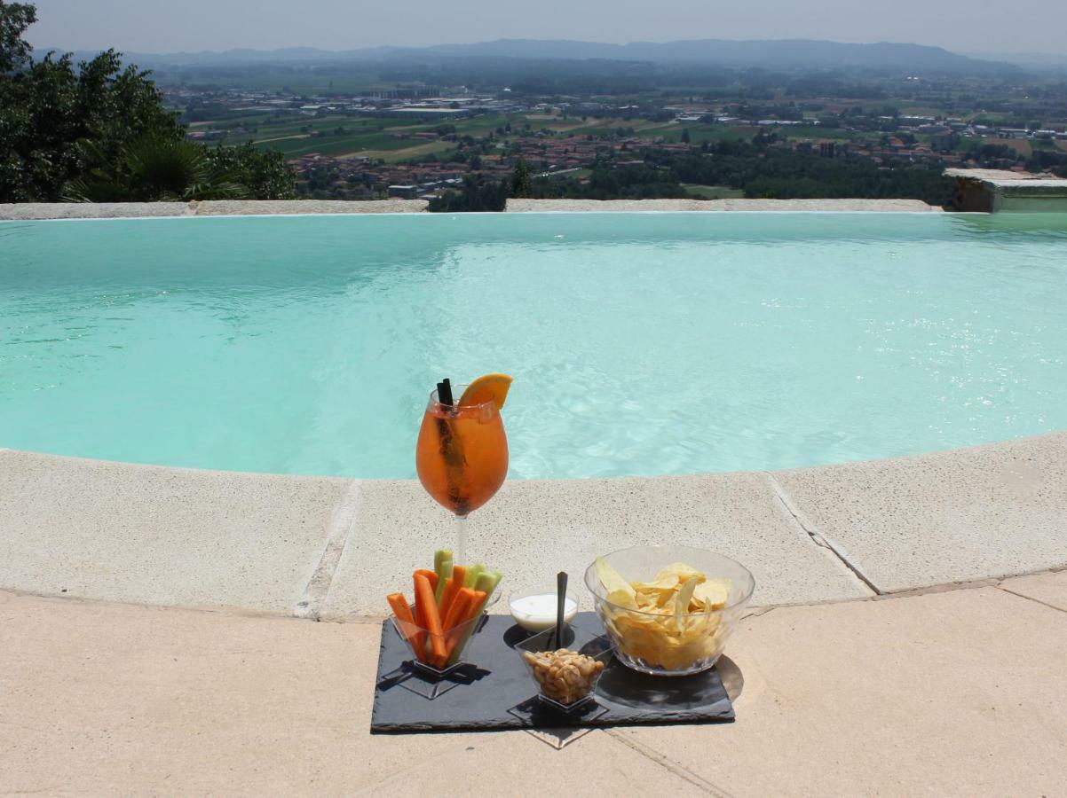 Castello San Giuseppe - Historical Bed And Breakfast Chiaverano Eksteriør billede