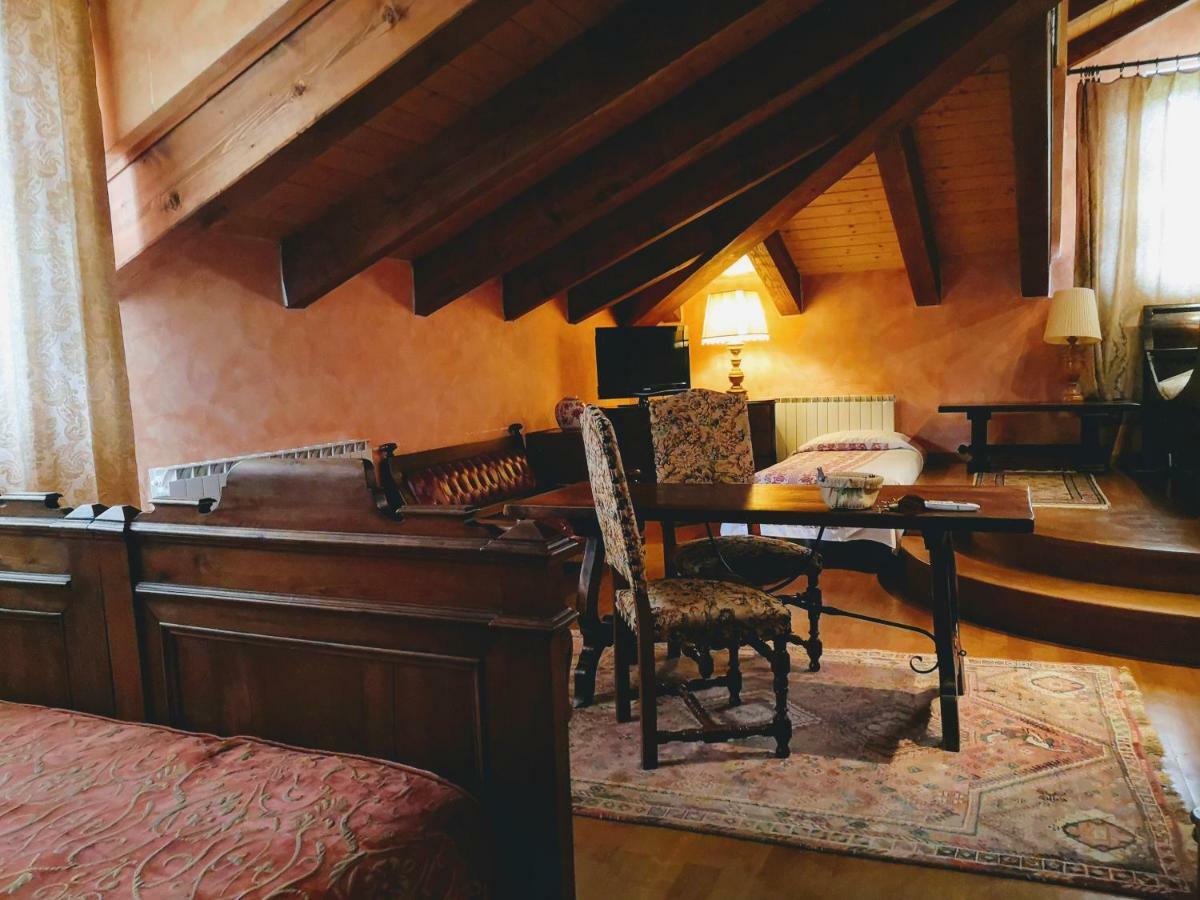 Castello San Giuseppe - Historical Bed And Breakfast Chiaverano Eksteriør billede